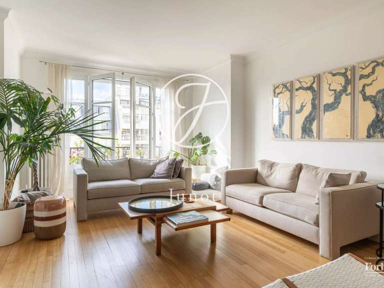 Appartement Paris 15e - 4 chambres - 174m²