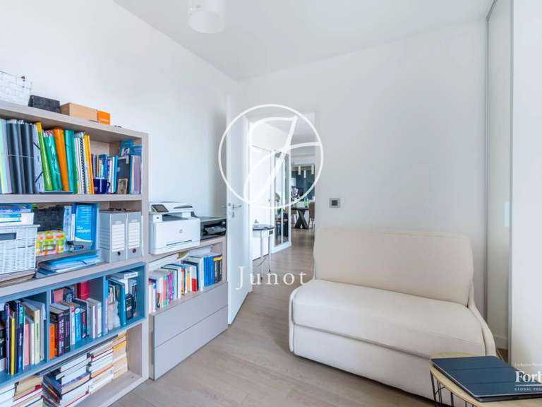 Appartement Paris 15e - 2 chambres - 86m²