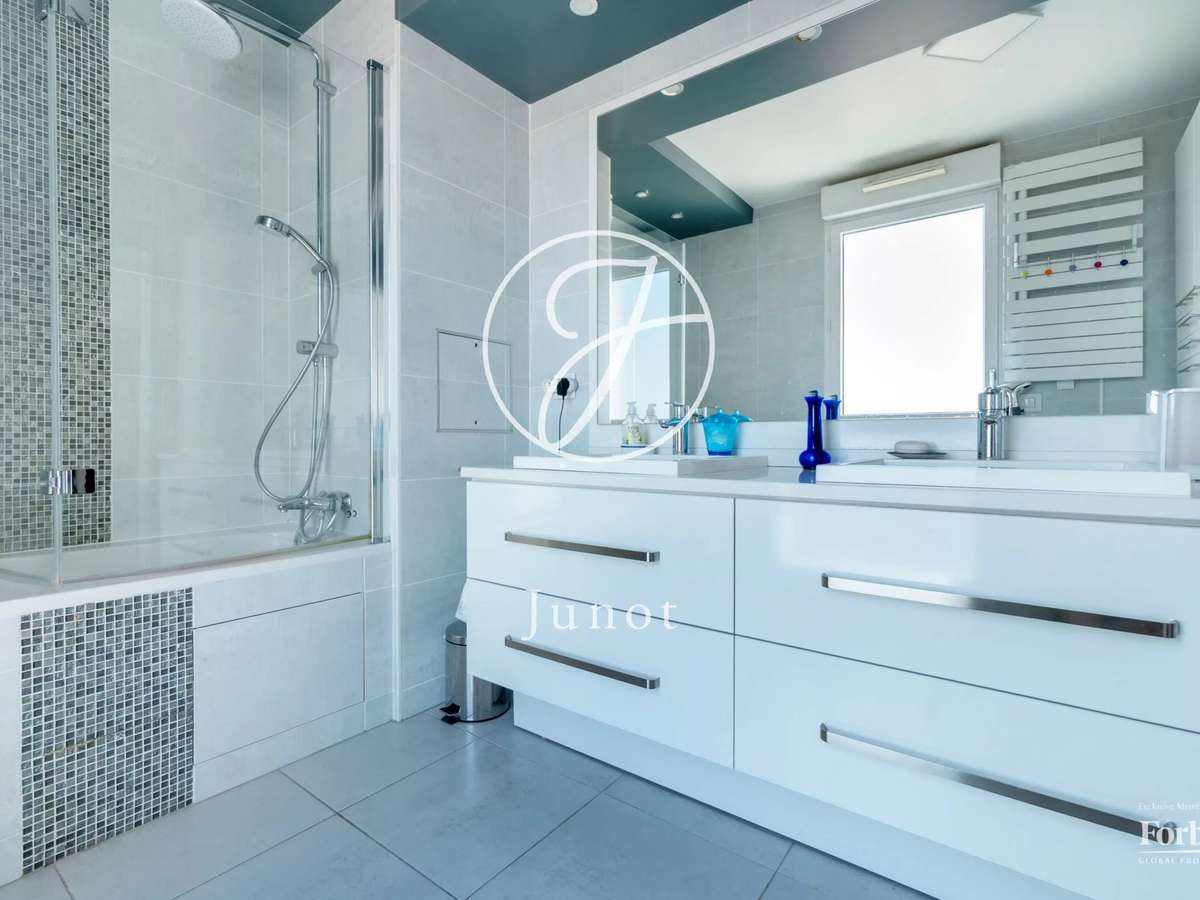 Apartment Paris 15e