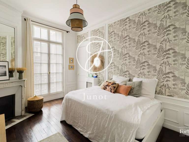Appartement Paris 8e - 5 chambres - 166m²
