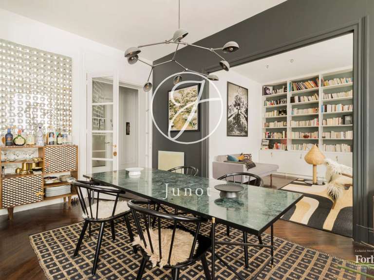 Appartement Paris 8e - 5 chambres - 166m²
