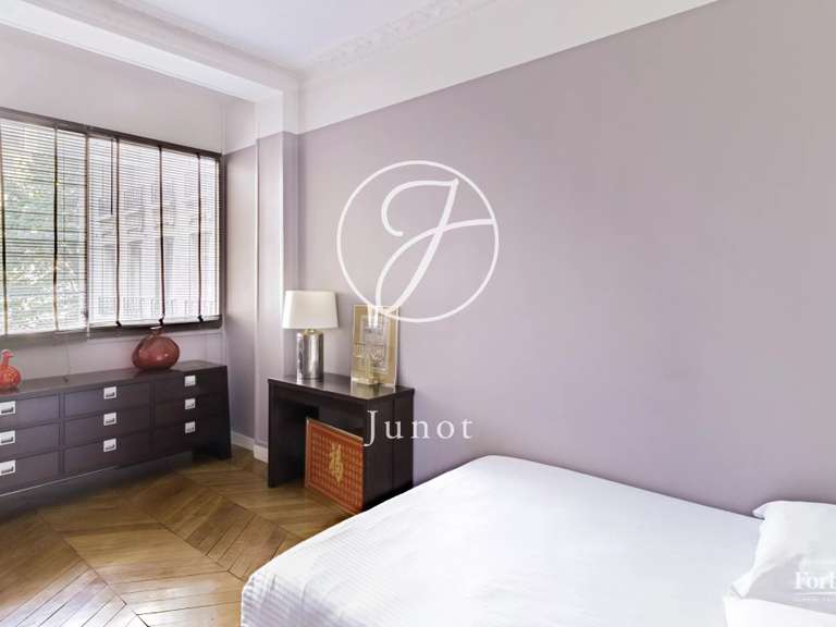 Appartement Paris 17e - 3 chambres - 155m²