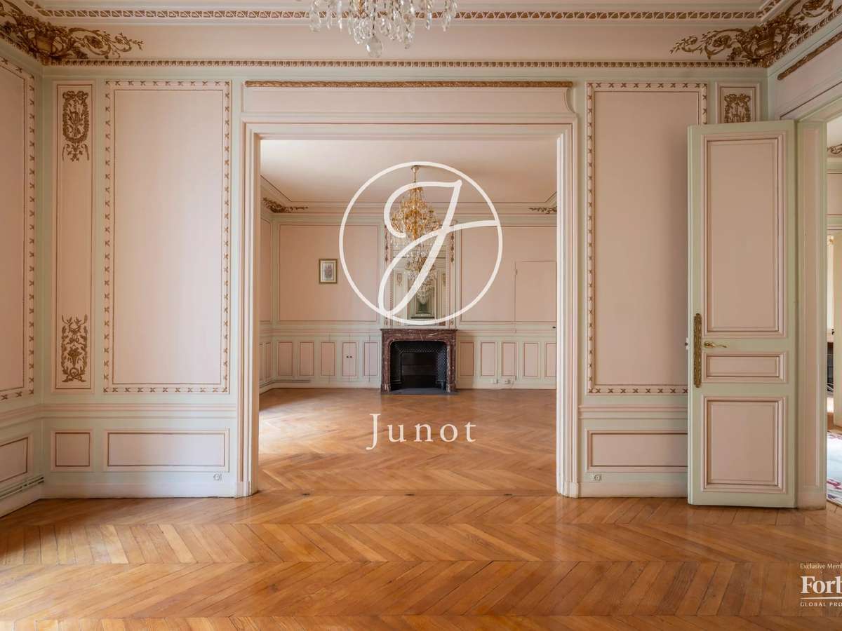 Apartment Paris 17e