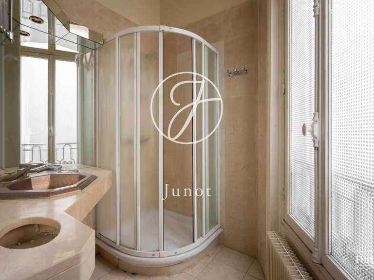 Appartement Paris 17e - 3 chambres - 170m²