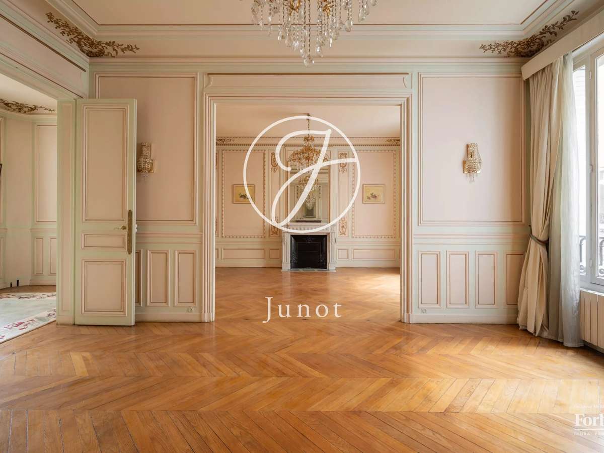 Apartment Paris 17e