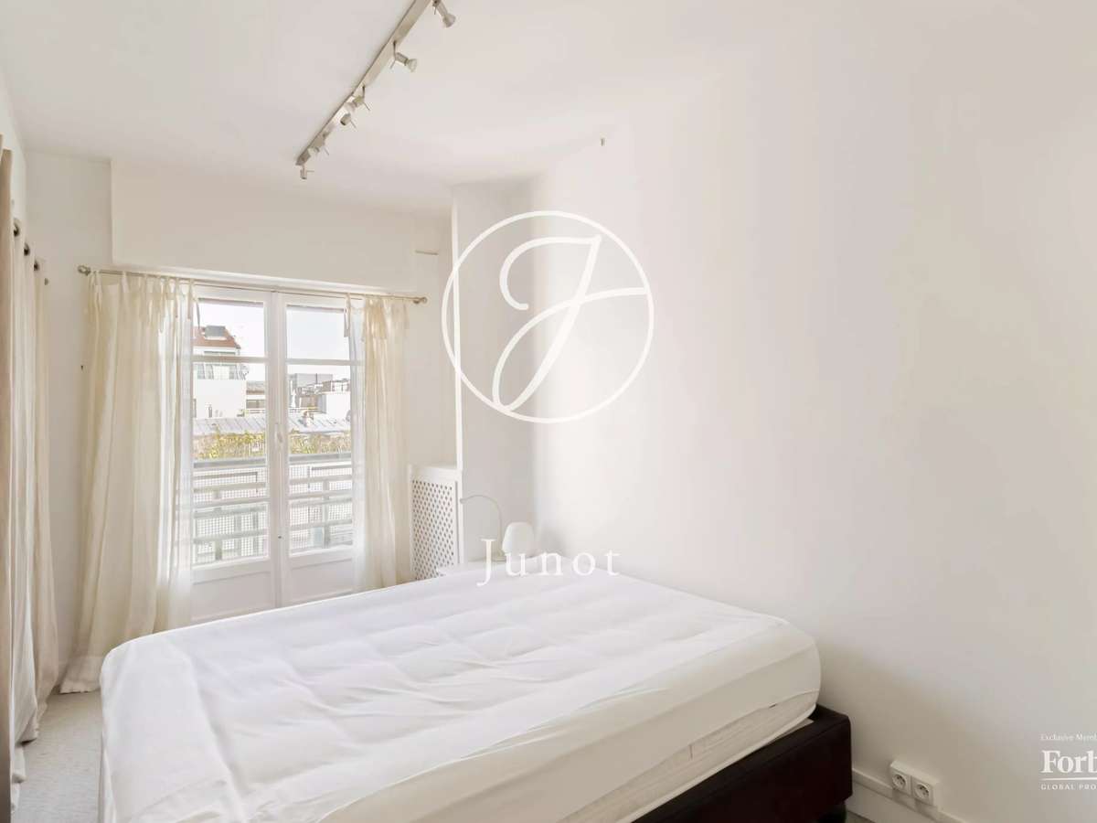 Apartment Paris 17e