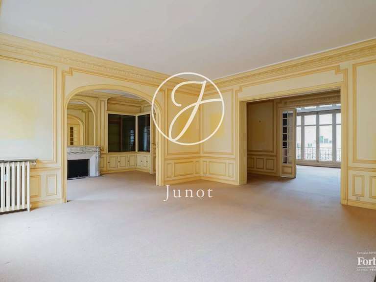 Appartement Paris 17e - 4 chambres - 235m²