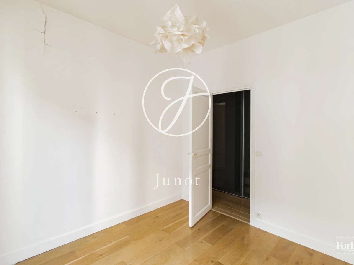 Apartment Paris 17e