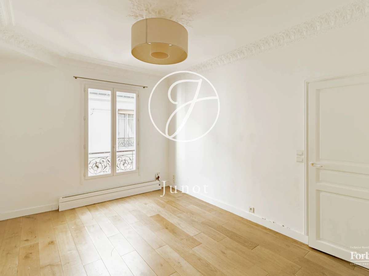 Apartment Paris 17e