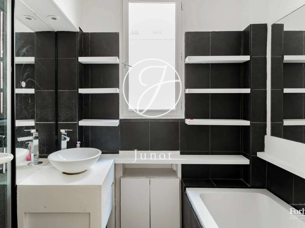 Apartment Paris 17e