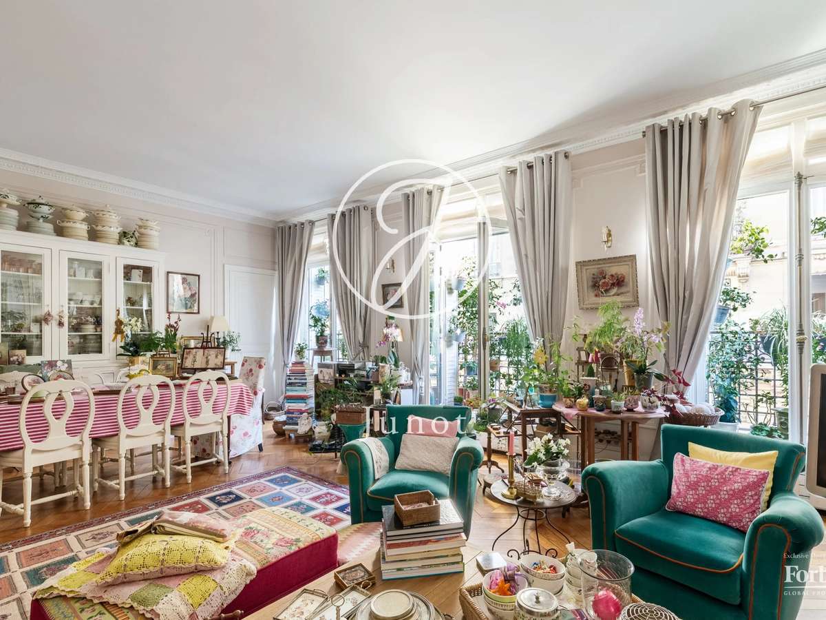 Apartment Paris 17e
