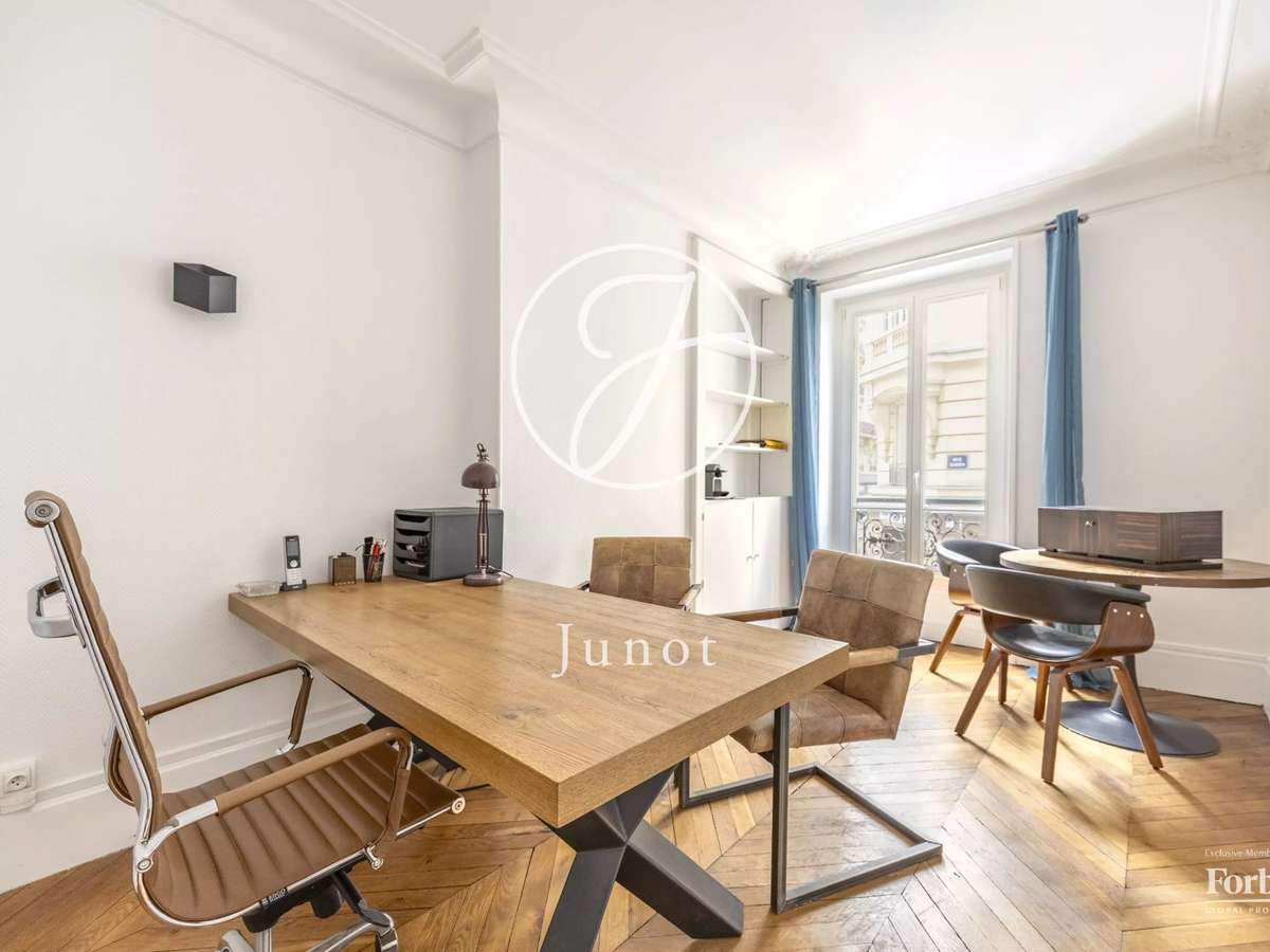Apartment Paris 17e