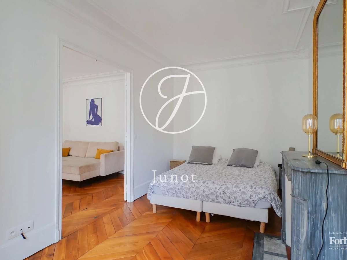Apartment Paris 17e