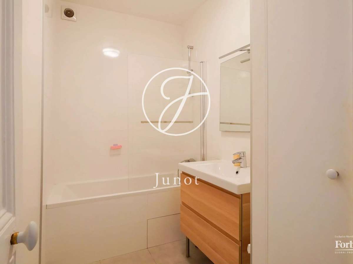 Apartment Paris 17e