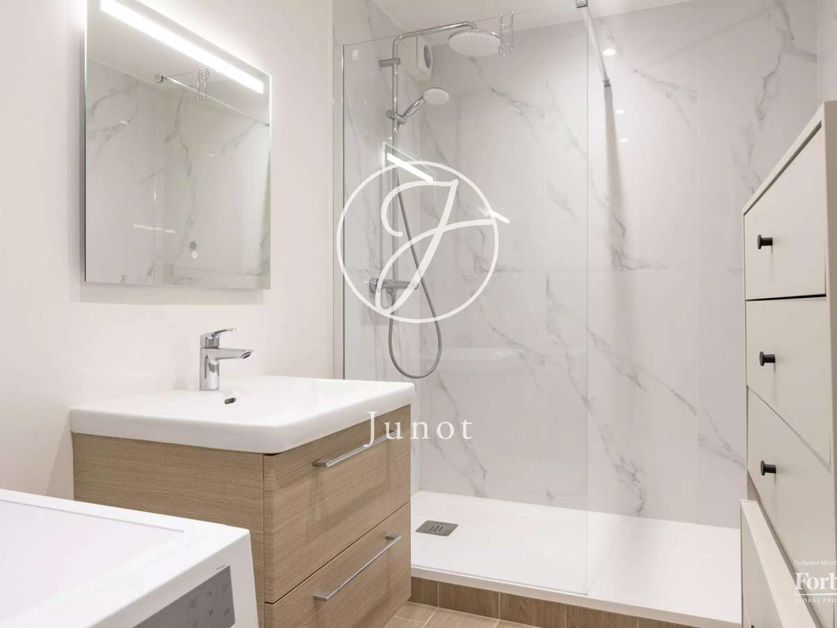 Apartment Paris 17e