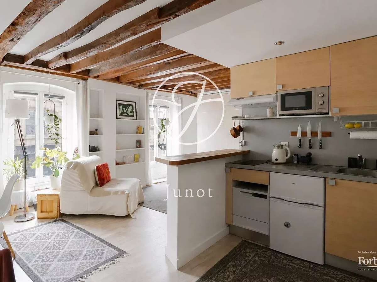 Apartment Paris 8e