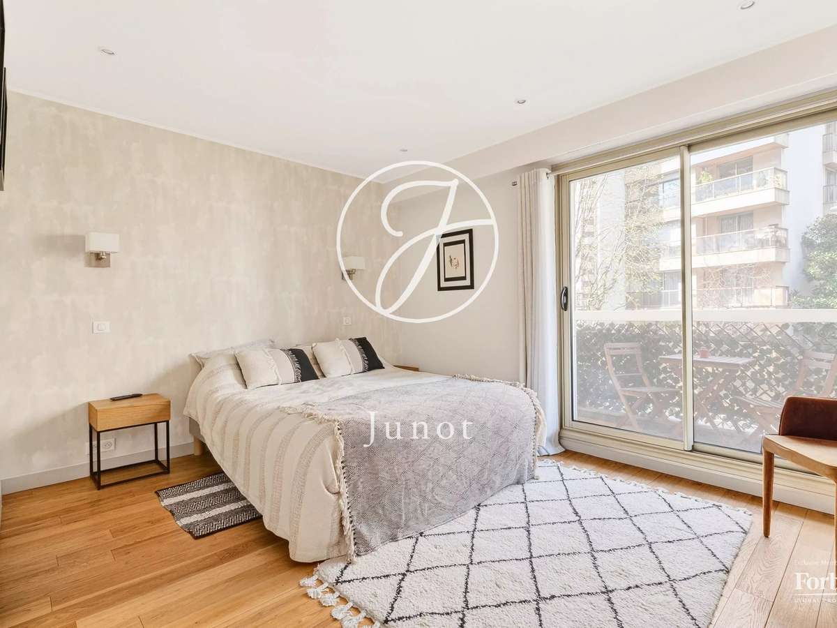Apartment Paris 17e