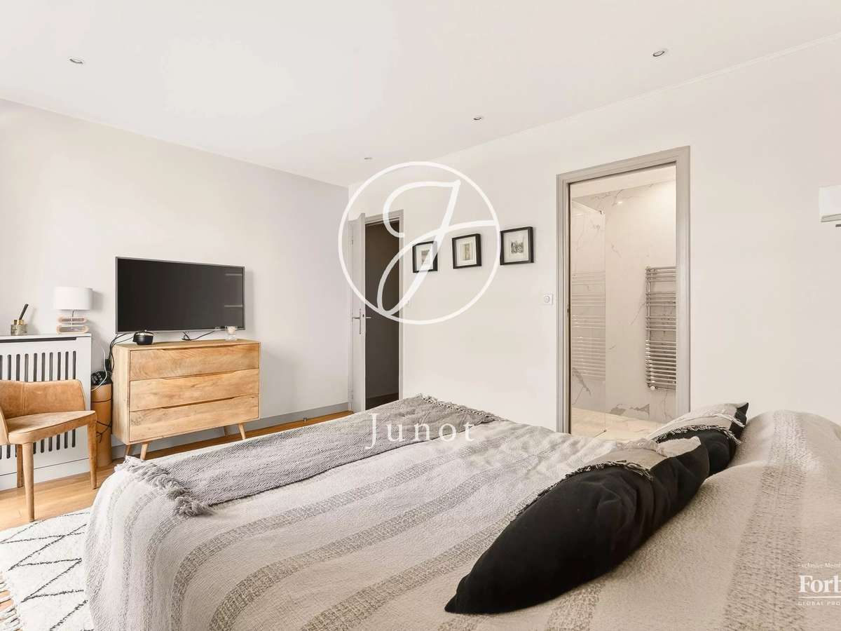 Apartment Paris 17e