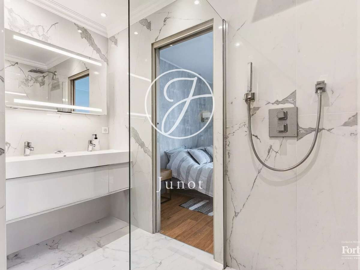 Apartment Paris 17e