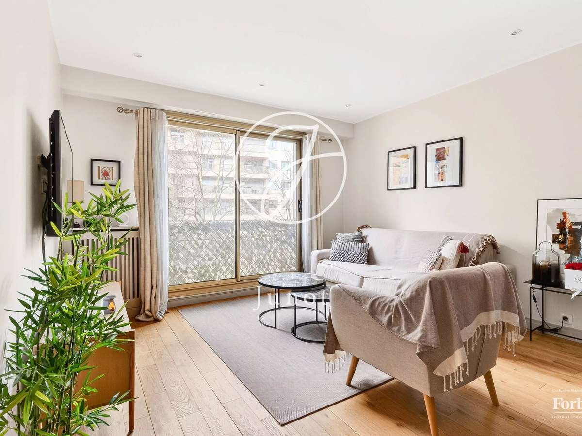 Apartment Paris 17e