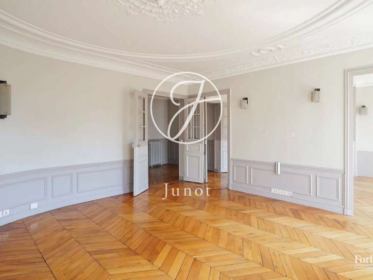 Appartement Paris 1er - 2 chambres - 110m²