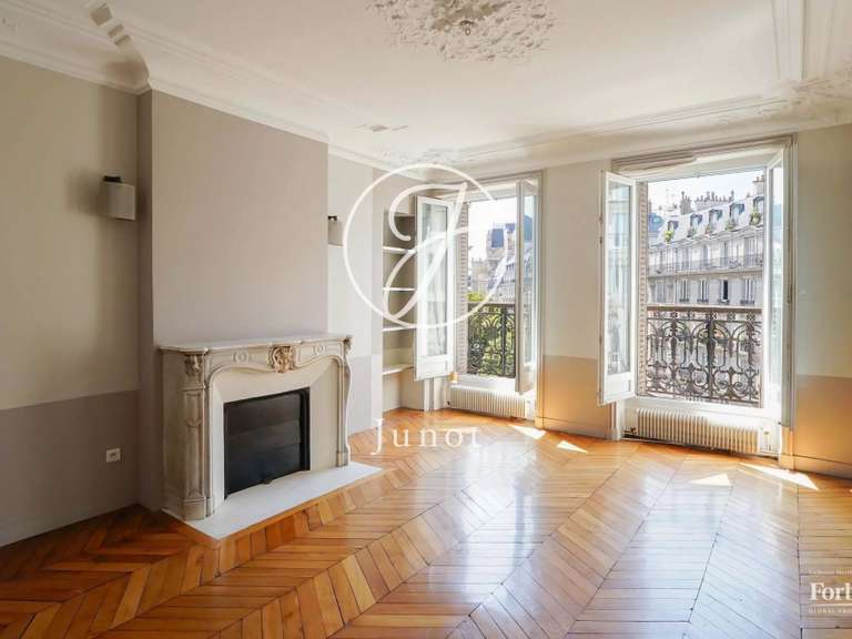 Appartement Paris 1er - 2 chambres - 110m²