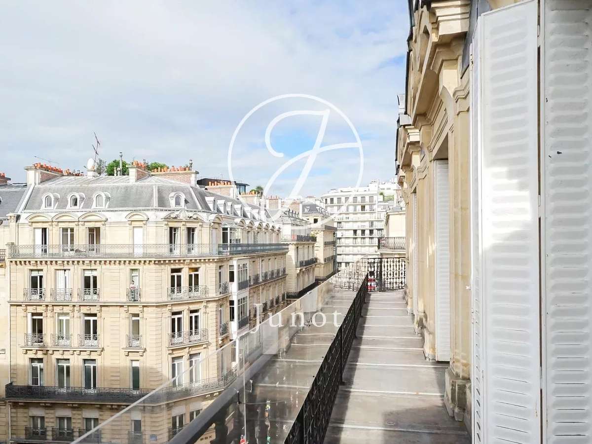 Apartment Paris 8e
