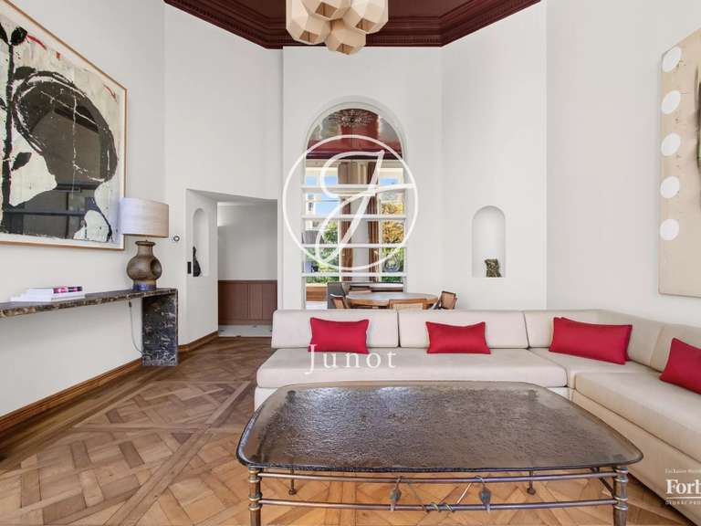 Apartment Paris 7e - 3 bedrooms - 140m²
