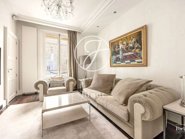 Appartement Paris 8e - 2 chambres - 170m²