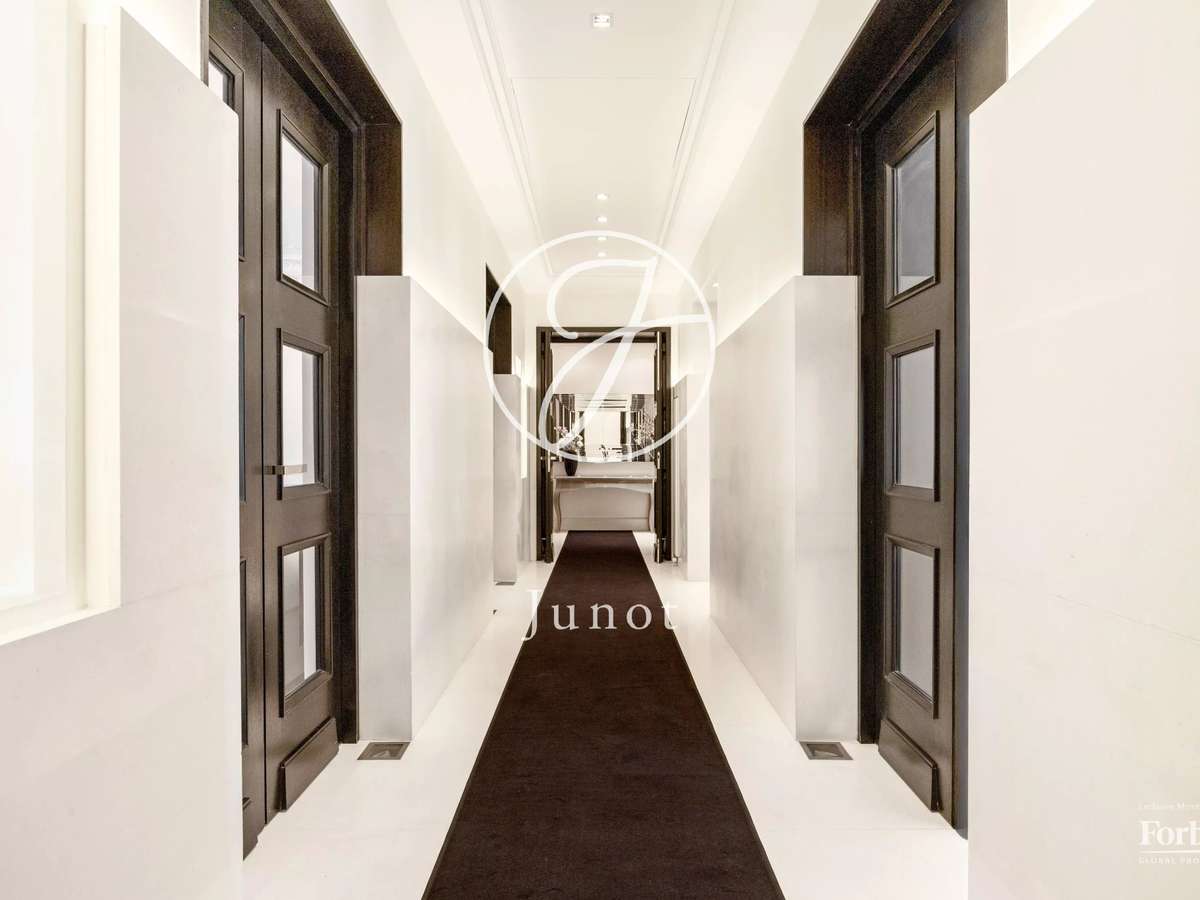 Apartment Paris 8e