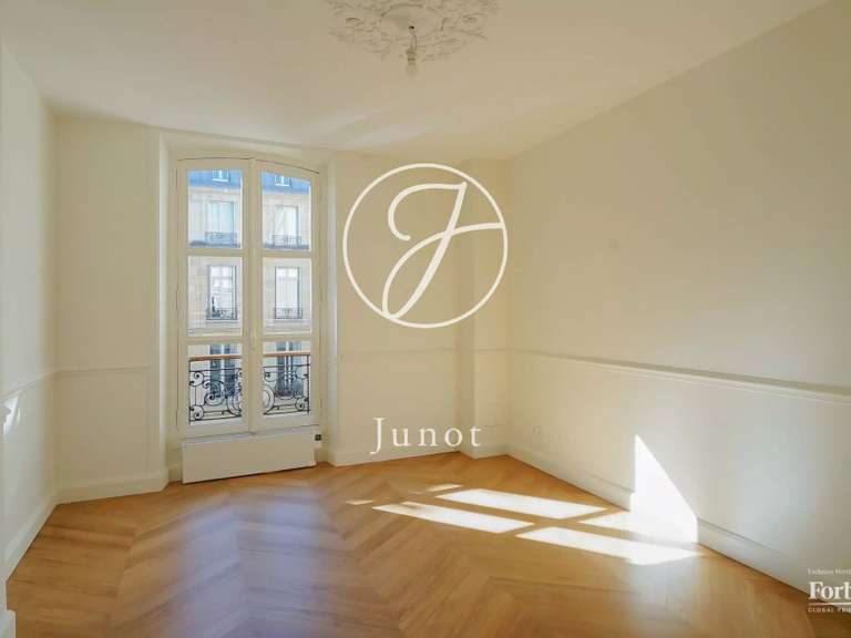 Appartement Paris 8e - 4 chambres - 253m²