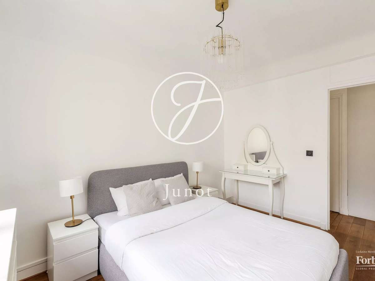 Apartment Paris 15e