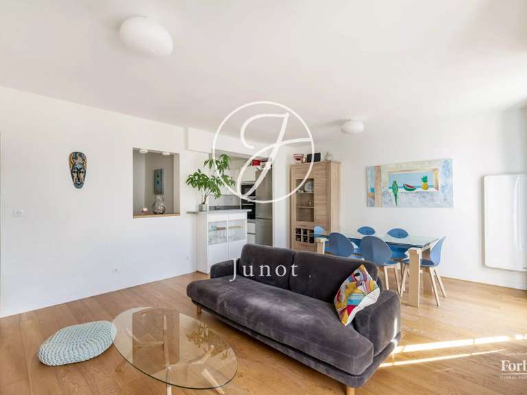 Appartement Paris 7e - 3 chambres - 79m²