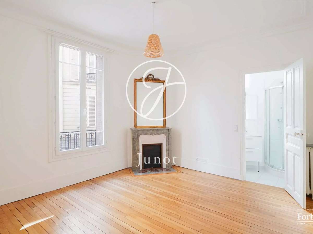 Apartment Paris 15e