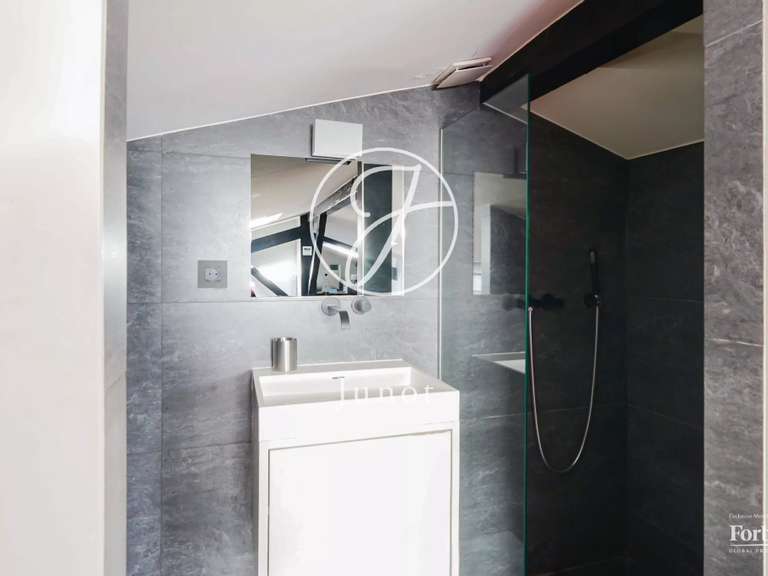 Appartement Paris 7e - 3 chambres - 101m²