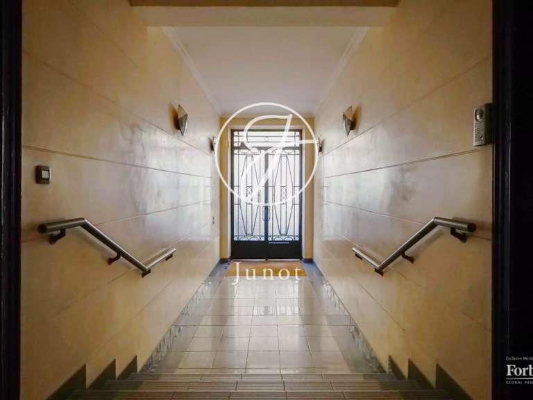Appartement Paris 7e - 1 chambre - 65m²
