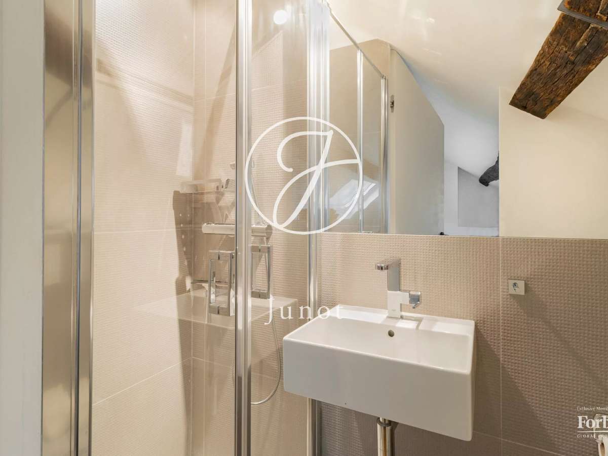 Apartment Paris 7e