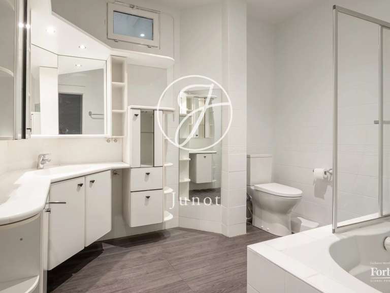 Appartement Paris 7e - 2 chambres - 109m²