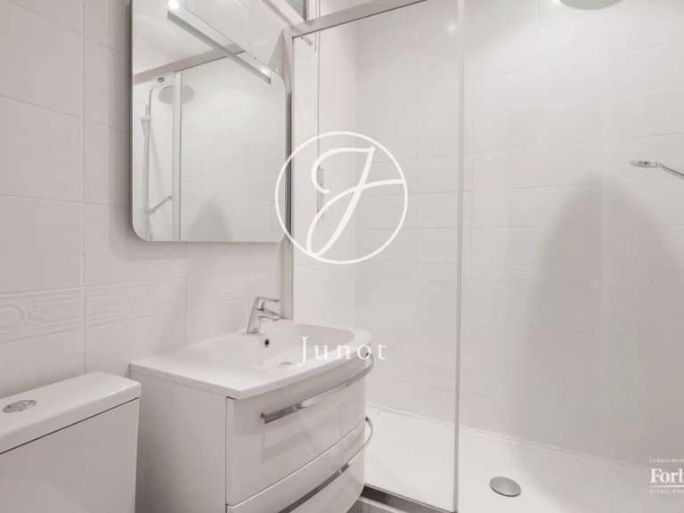 Appartement Paris 7e - 2 chambres - 109m²
