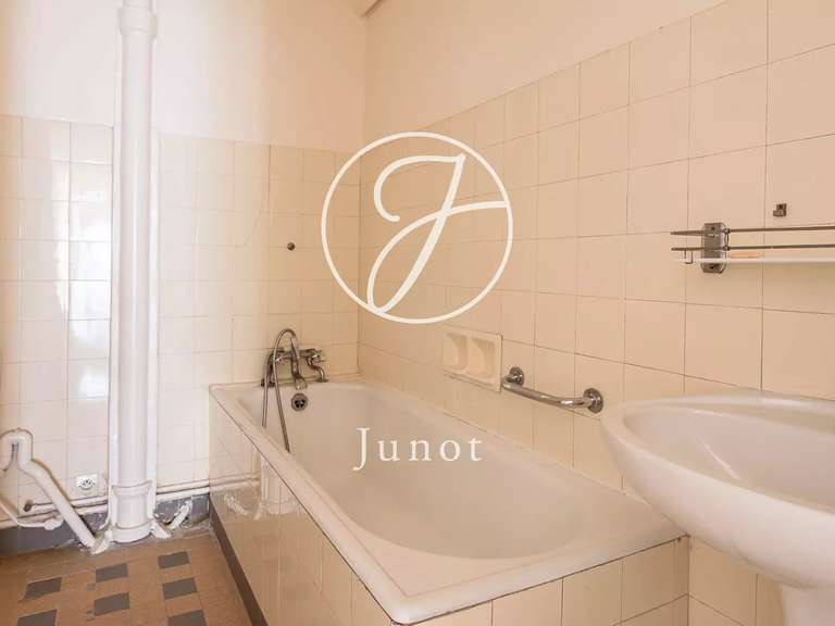 Apartment Paris 7e - 4 bedrooms - 106m²