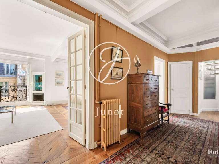 Appartement Paris 16e - 3 chambres - 112m²