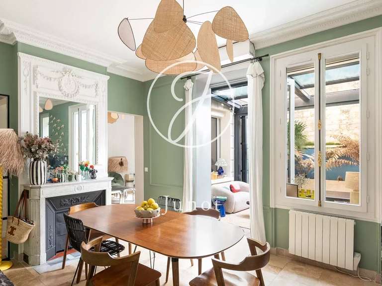 Appartement Paris 16e - 3 chambres - 143m²