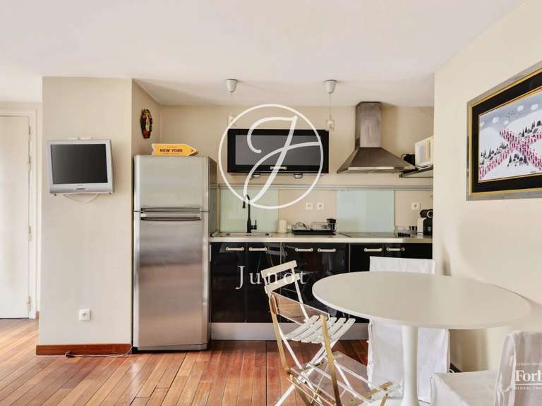 Appartement Paris 1er - 1 chambre - 39m²