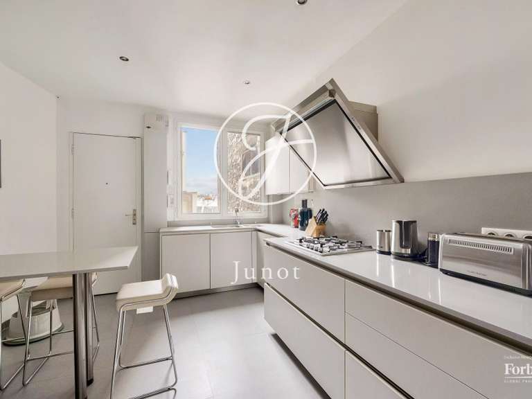 Apartment Paris 16e - 4 bedrooms - 212m²