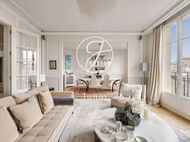 Apartment Paris 16e - 4 bedrooms - 212m²