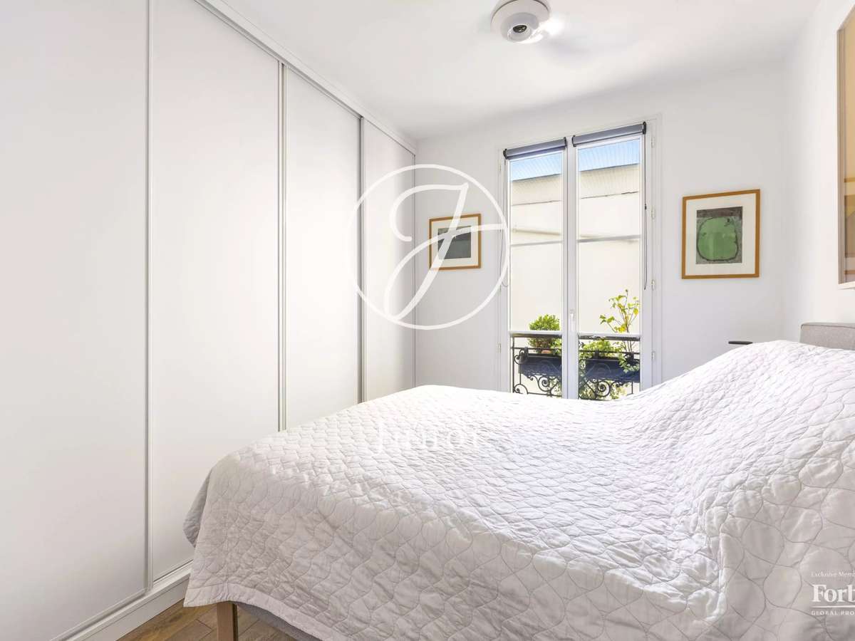 Apartment Paris 3e