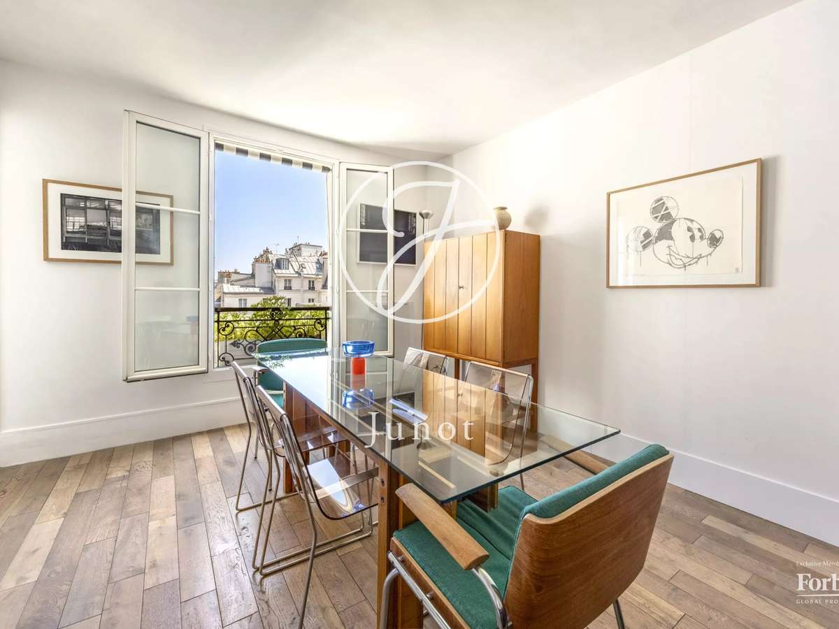 Apartment Paris 3e