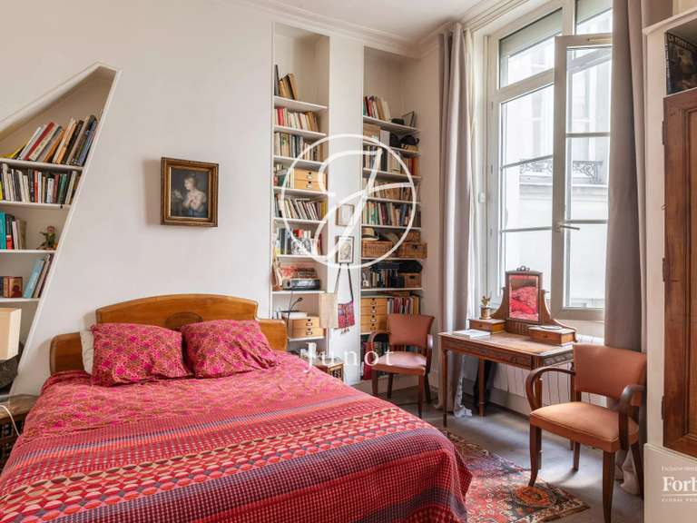 Appartement Paris 3e - 2 chambres - 65m²