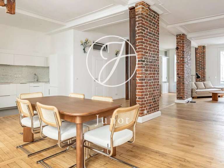 Appartement Paris 2e - 1 chambre - 83m²