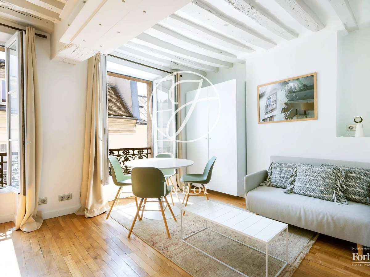 Apartment Paris 3e